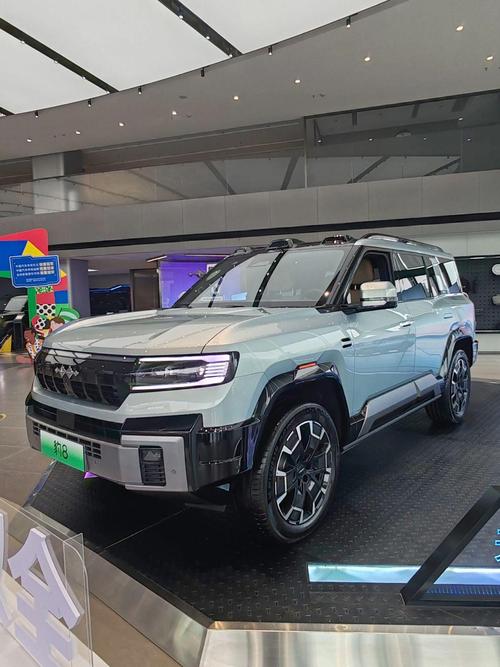 惠州21比亚迪方程豹硬派越野的爆款，英菲尼迪35周年与你共成长